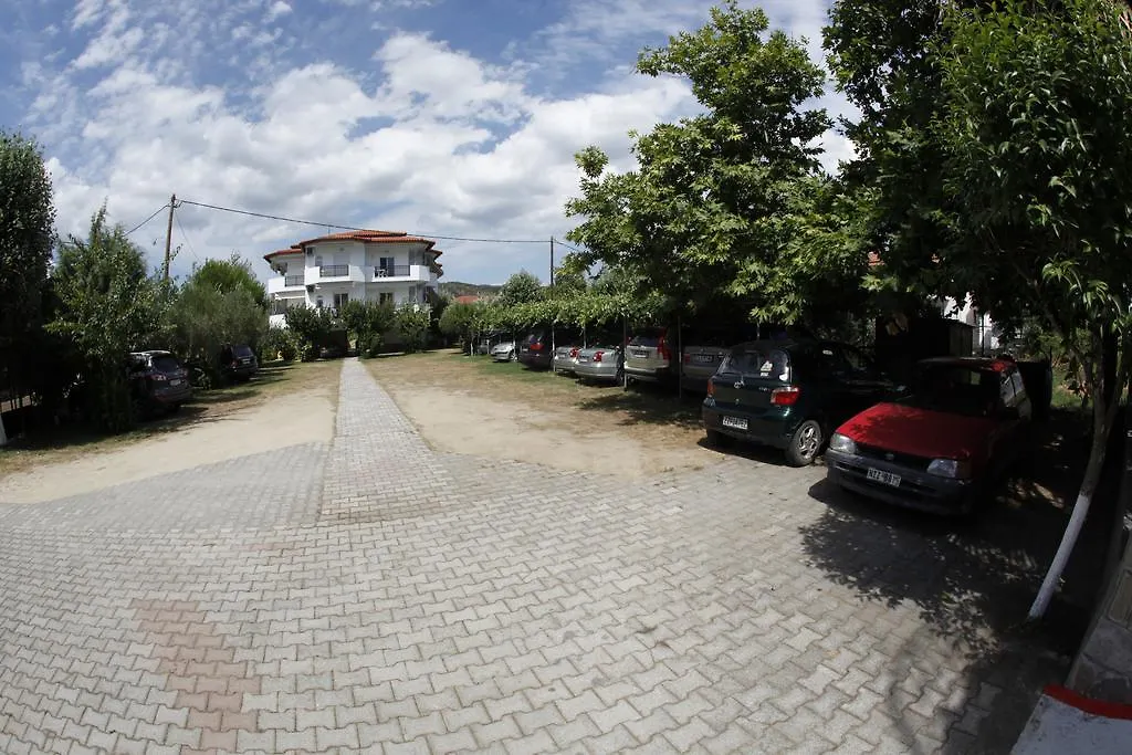 Badis Haus Apartment Toroni